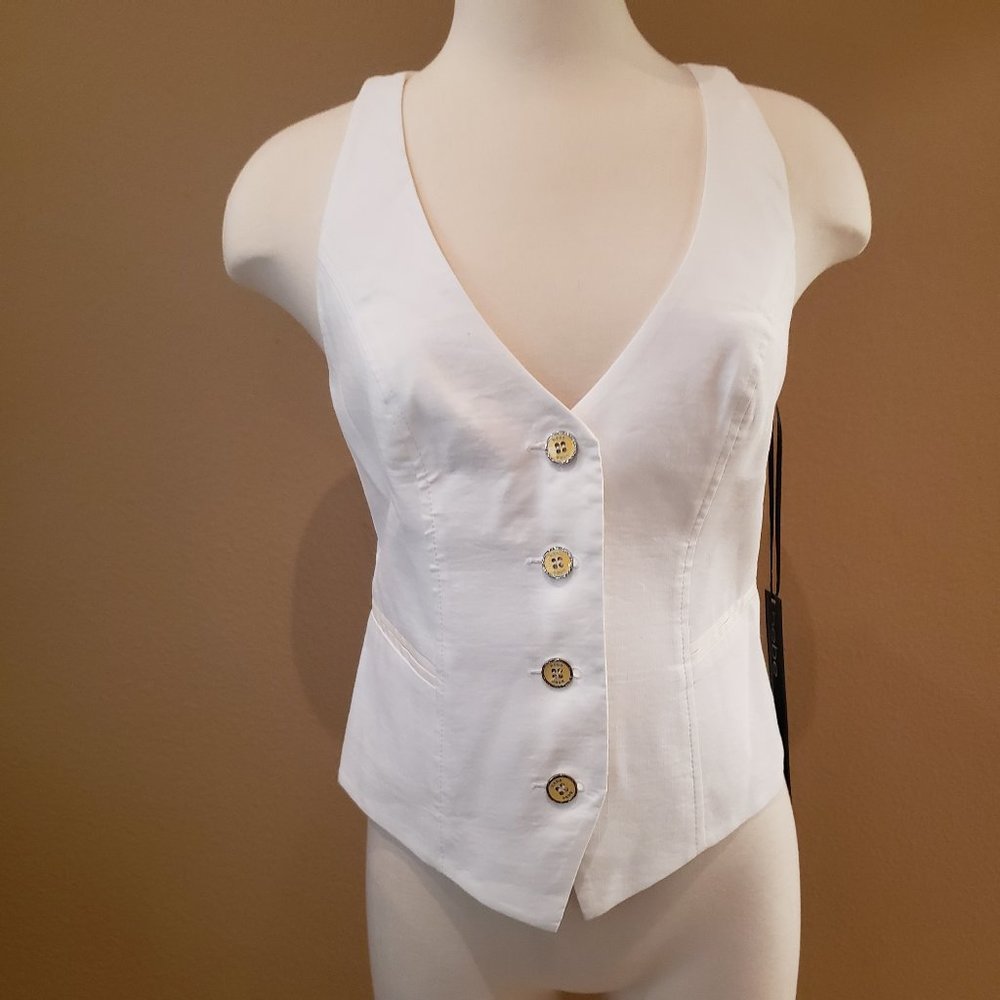 NWT bebe White Racerback Vest Size M